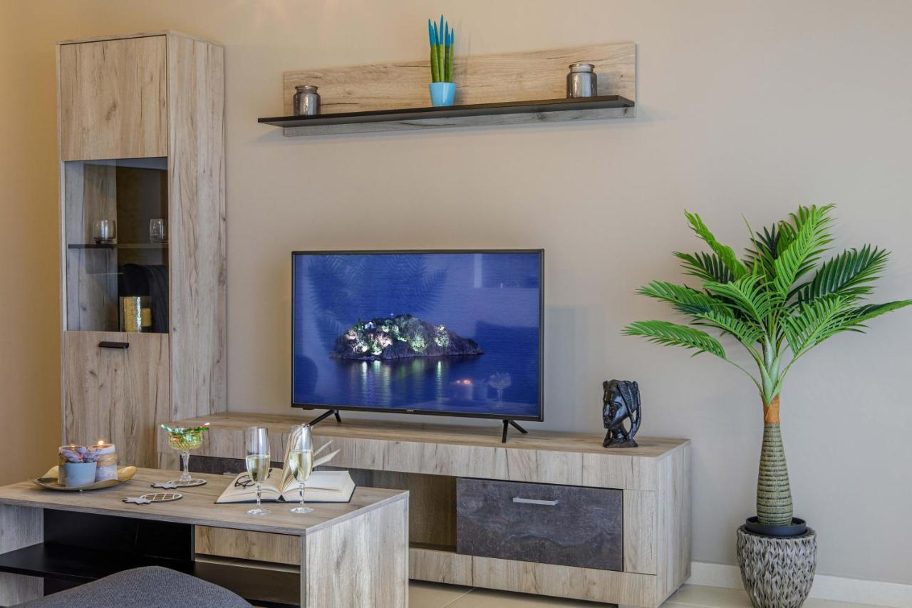 Savvas Apartment Tolo Luaran gambar