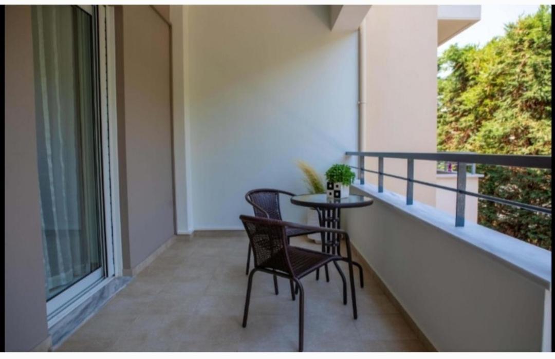 Savvas Apartment Tolo Bilik gambar